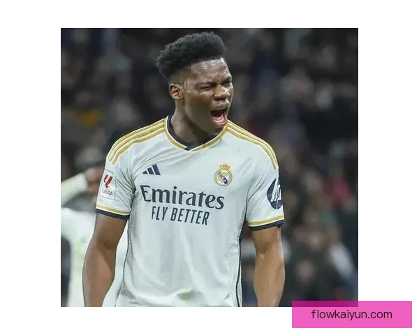 楚阿梅尼在比赛中的坚定态度赢得球迷赞誉，表现亮眼。